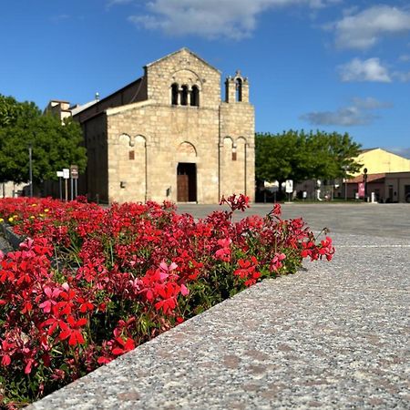 St.Joseph Bed & Breakfast Olbia Dış mekan fotoğraf